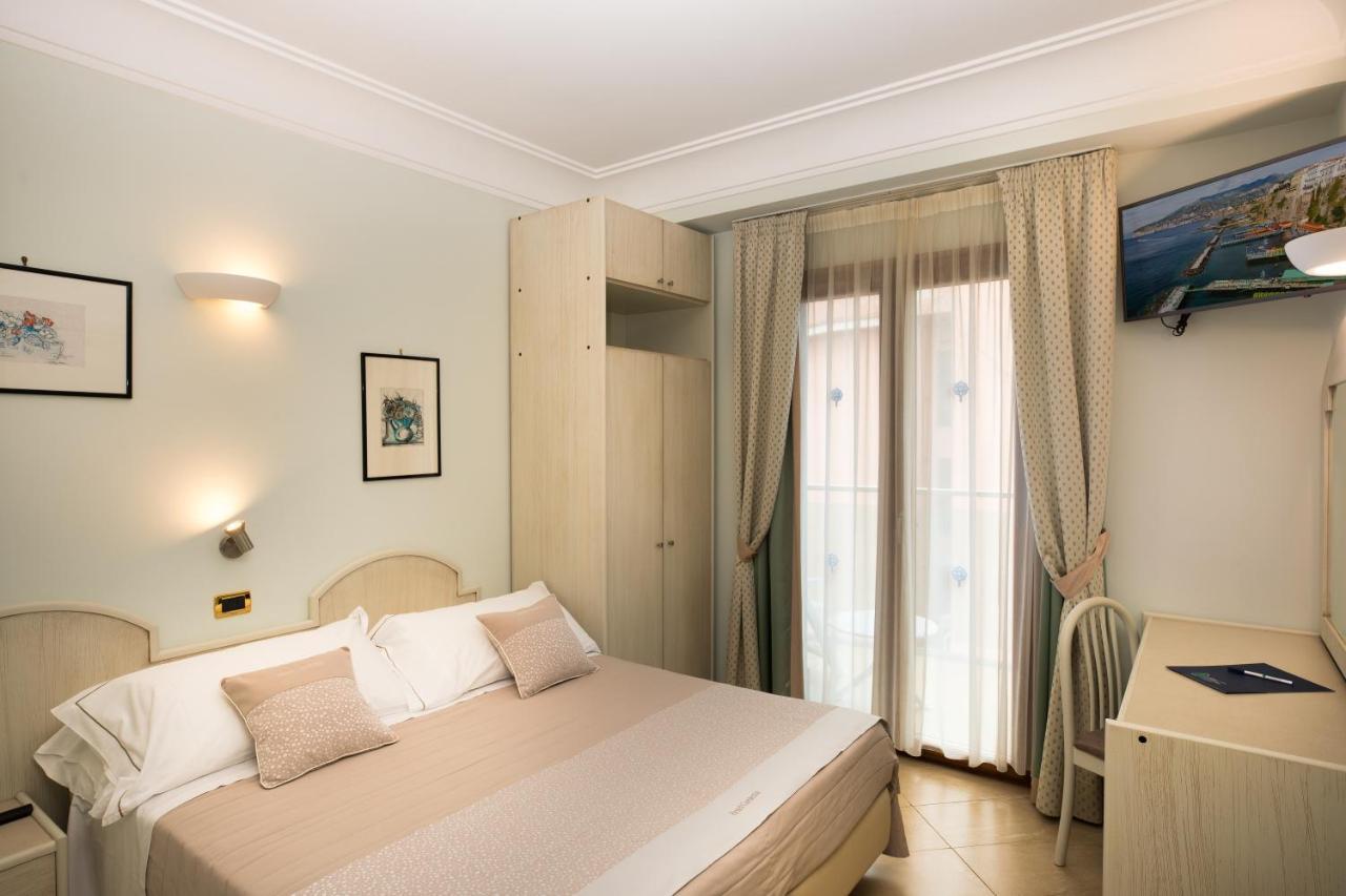 Hotel Gardenia Sorrento, Ascend Hotel Collection Buitenkant foto