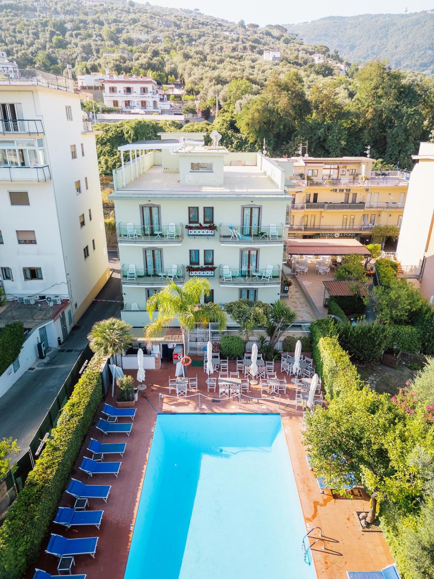 Hotel Gardenia Sorrento, Ascend Hotel Collection Buitenkant foto