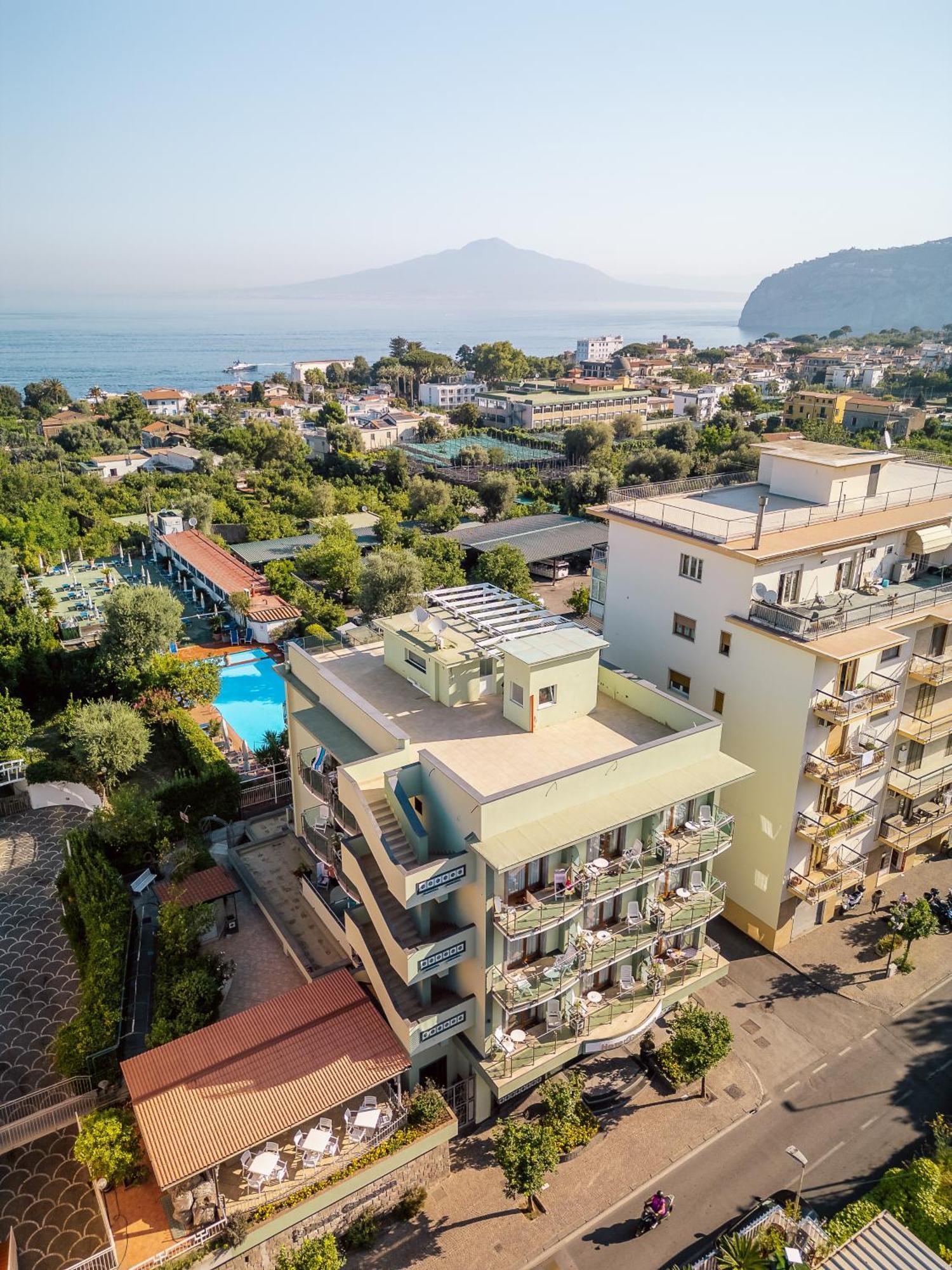 Hotel Gardenia Sorrento, Ascend Hotel Collection Buitenkant foto