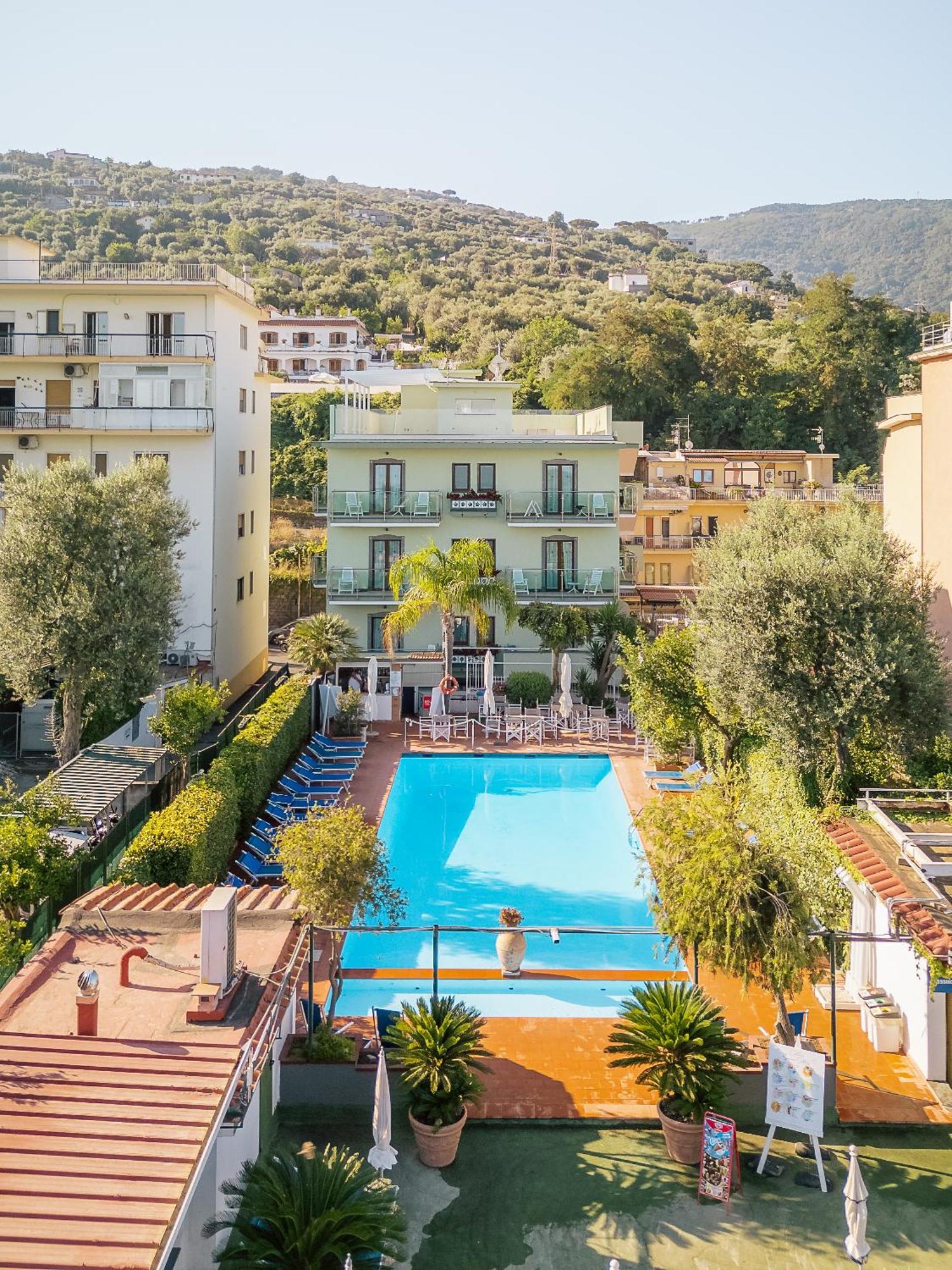 Hotel Gardenia Sorrento, Ascend Hotel Collection Buitenkant foto